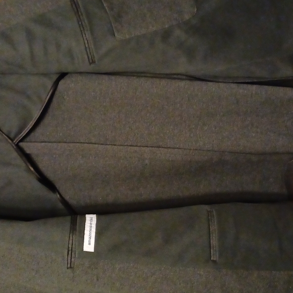 Amazon Essentials Men's Standard Knit Sport Coat - Dark Grey - Picture 15 of 16